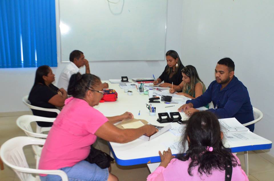Comitê da transposição está atendendo servidores e ex- servidores na Prefeitura de Laranjal do Jari